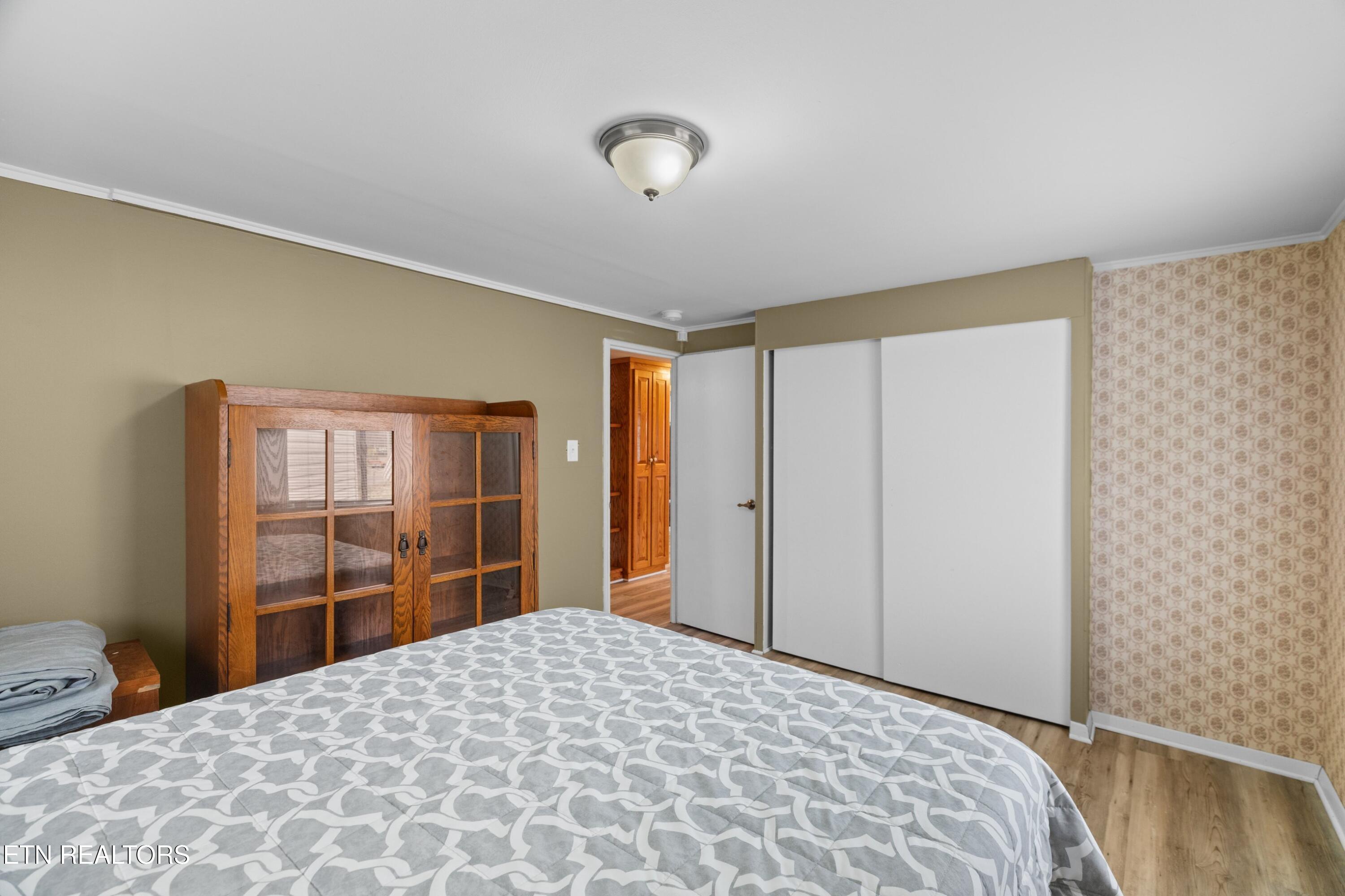 757 West Outer Drive Oak Ridge, TN 37830 - Photo 15 of 30 014-757WestOuterDrive-OakRidge-TN-37830-