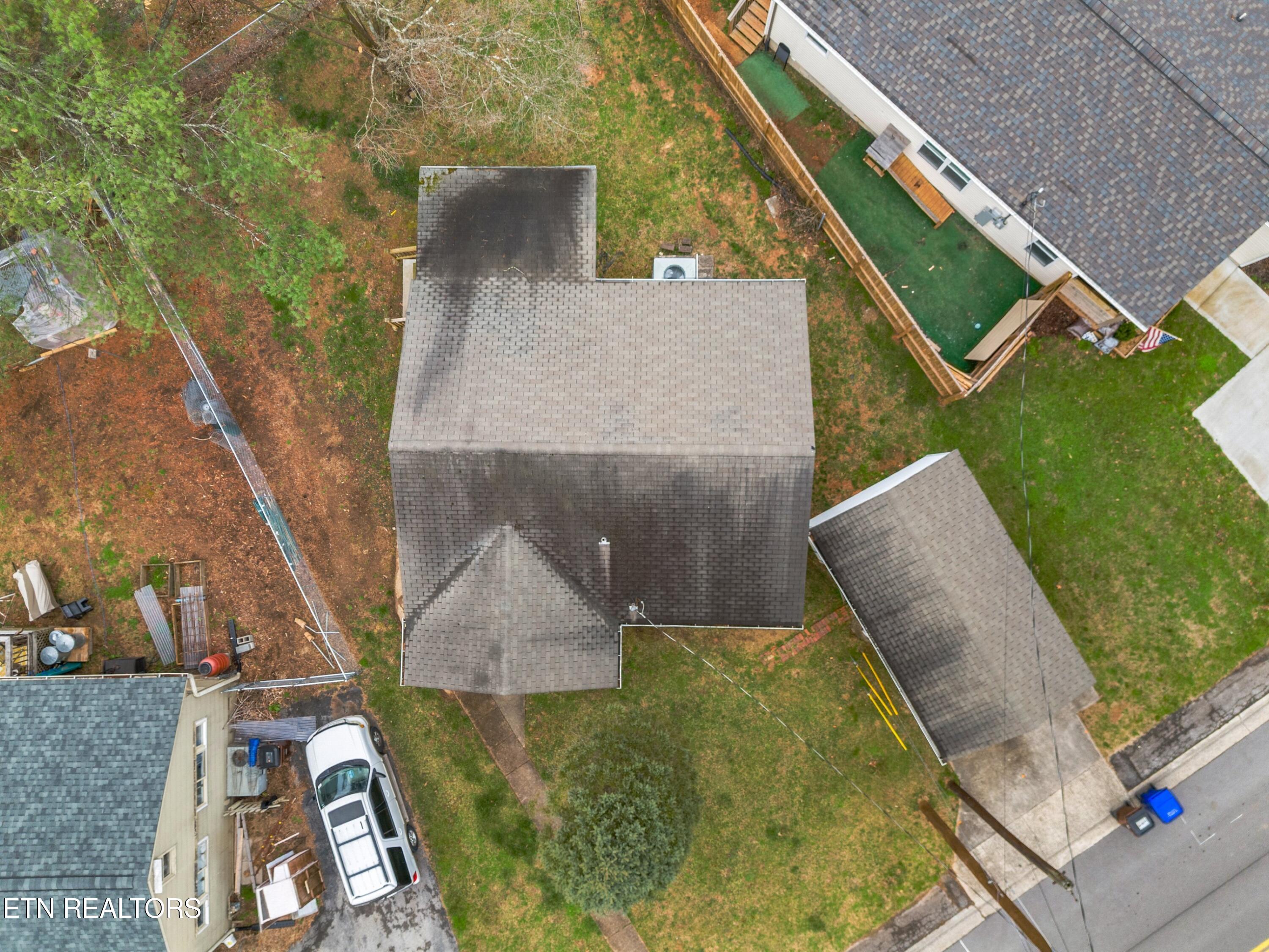 757 West Outer Drive Oak Ridge, TN 37830 - Photo 26 of 30 026-757WestOuterDrive-OakRidge-TN-37830-