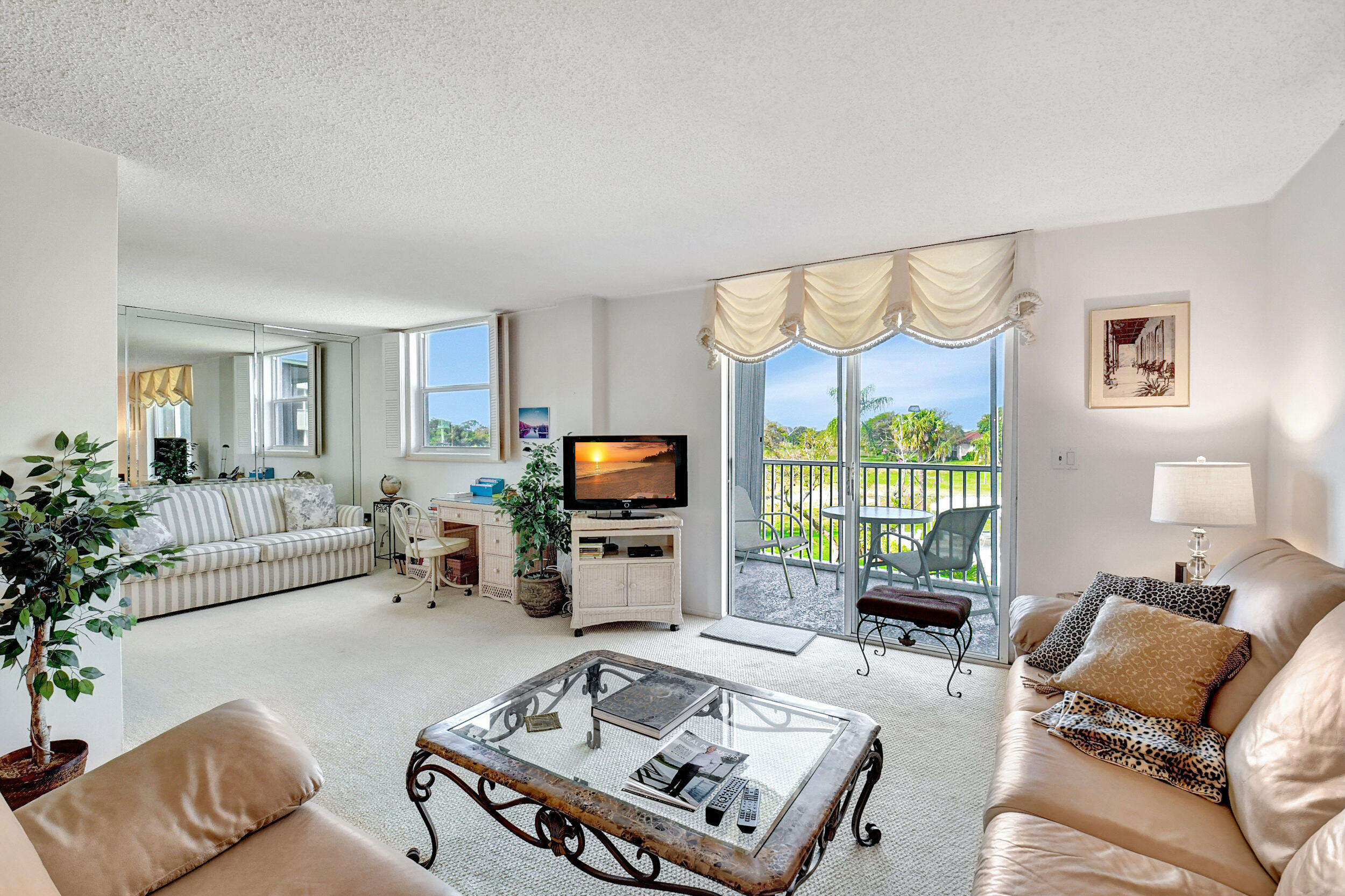6661 Northwest 2nd Avenue, Unit 307 Boca Raton, FL 33487 - Photo 7 of 30 33_dsc_7593