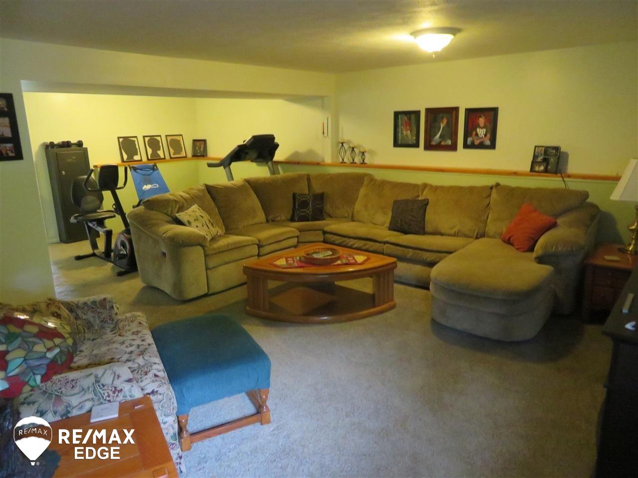 12523 East Bristol Road Davison, MI 48423 - Photo 14 of 57 21463795-13.JPG