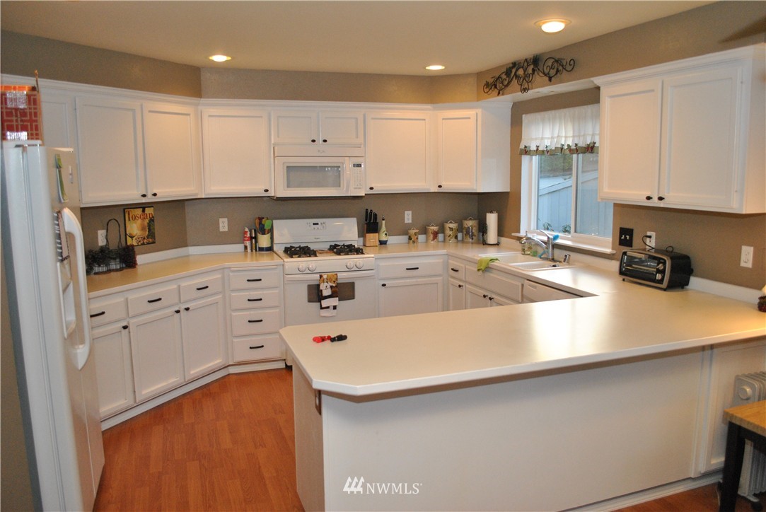 2210 Grade Road, Unit 9 Lake Stevens, WA 98258 - Photo 5 of 20 Gallery Image 5