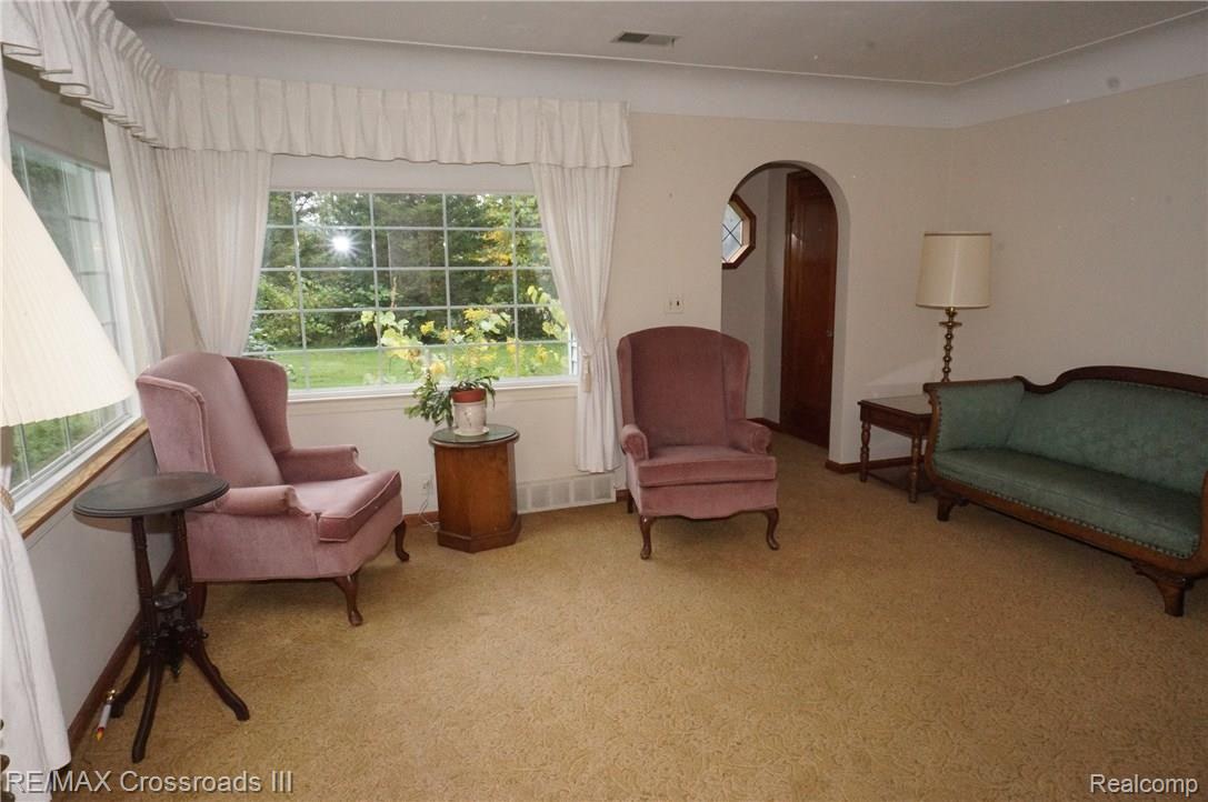 44940 Bemis Road Belleville, MI 48111 - Photo 9 of 18 DSC03119.JPG