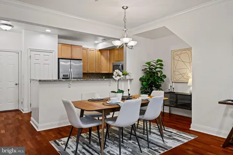 $749,000 | 201 Commodore Court, Philadelphia, PA 19146