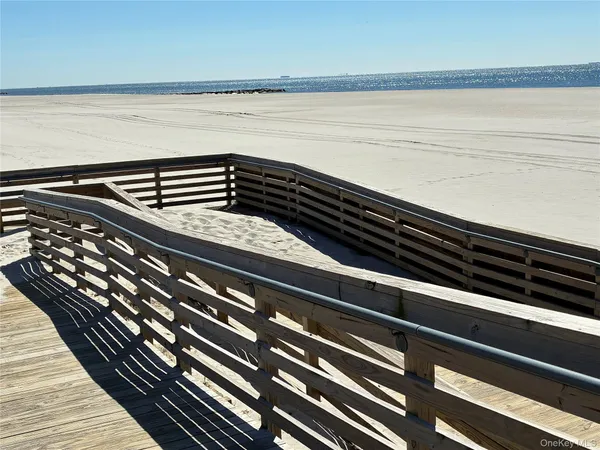 $339,000 | 1 East Broadway, Unit 7B, Long Beach, NY 11561