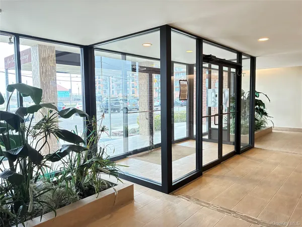 $339,000 | 1 East Broadway, Unit 7B, Long Beach, NY 11561