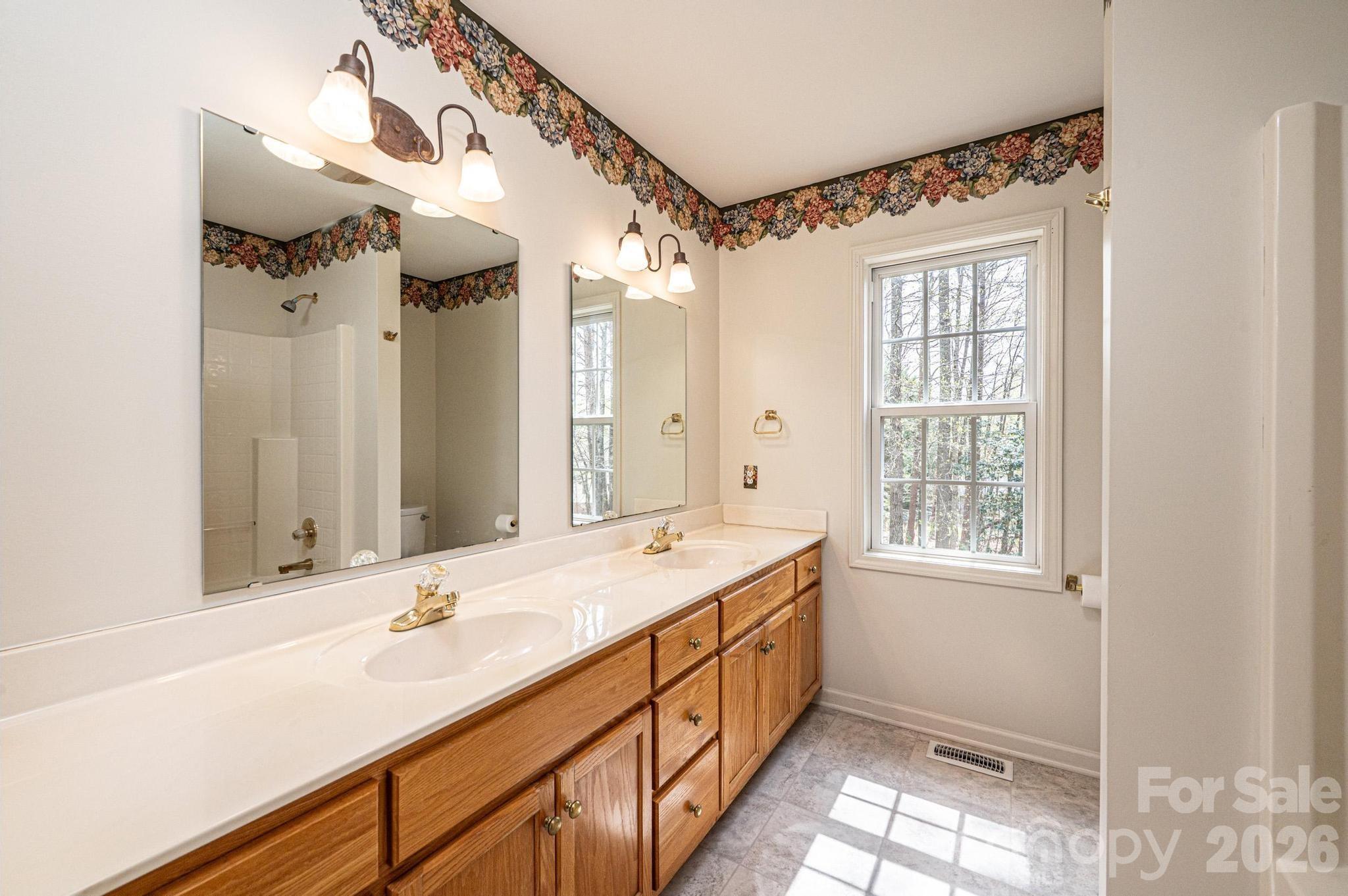 3410 Overbrook Drive Conover, NC 28613 - Photo 34 of 48