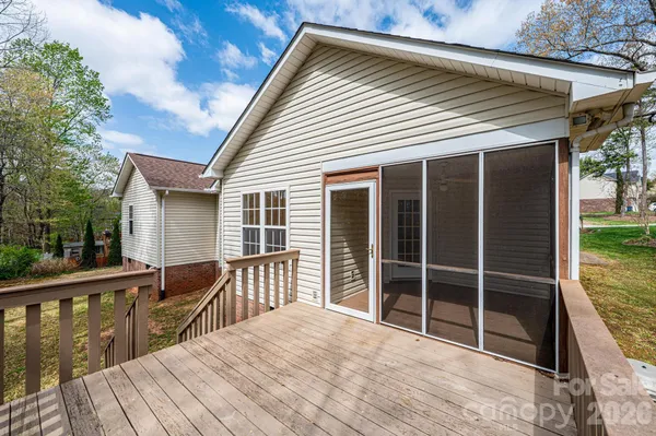 $315,000 | 3410 Overbrook Drive, Conover, NC 28613