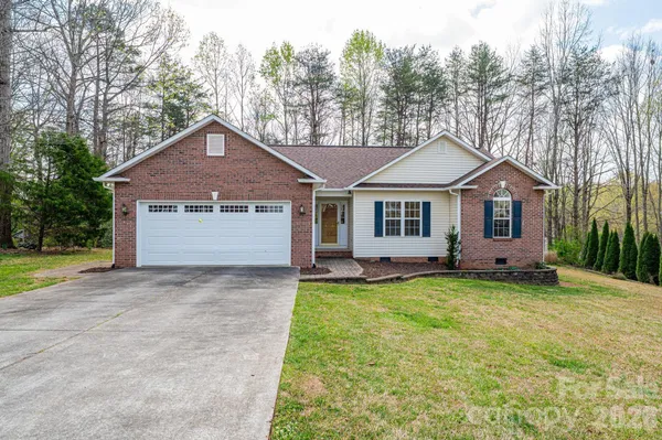 $315,000 | 3410 Overbrook Drive, Conover, NC 28613