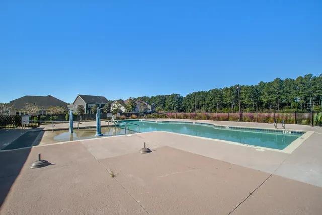 $460,000 | 408 Northern Red Oak Drive, Summerville, SC 29486