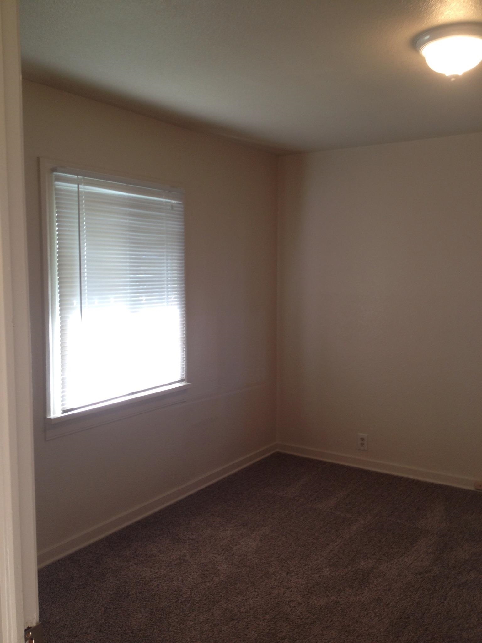 1420 Bulkeley Street Red Bluff, CA 96080 - Photo 6 of 11