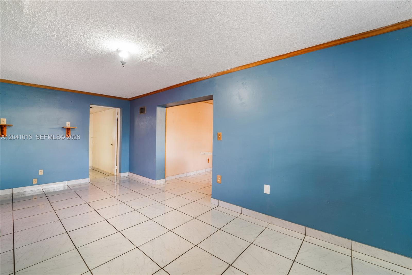 11941 Southwest 4th Street Miami, FL 33184 - Photo 14 of 40