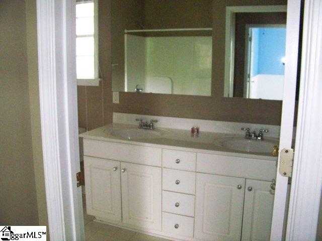 381 Johnson Road Easley, SC 29642 - Photo 14 of 15 Gallery Image 14