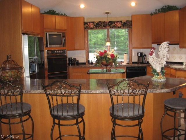 3974 Huffman Road Medina, OH 44256 - Photo 9 of 12 Kitchen Photo 1