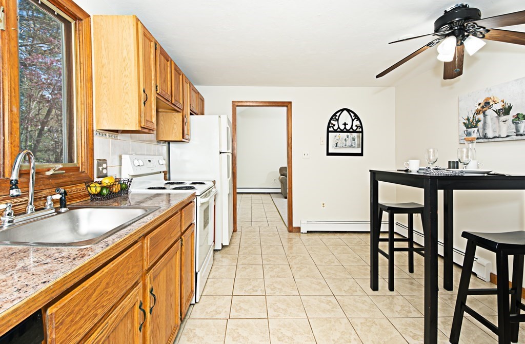 35 Pinecrest Road, Unit 35 Uxbridge, MA 01569 - Photo 11 of 36 Gallery Image 11