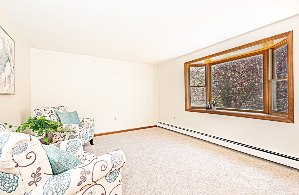 35 Pinecrest Road, Unit 35 Uxbridge, MA 01569 - Photo 7 of 36 Gallery Image 7
