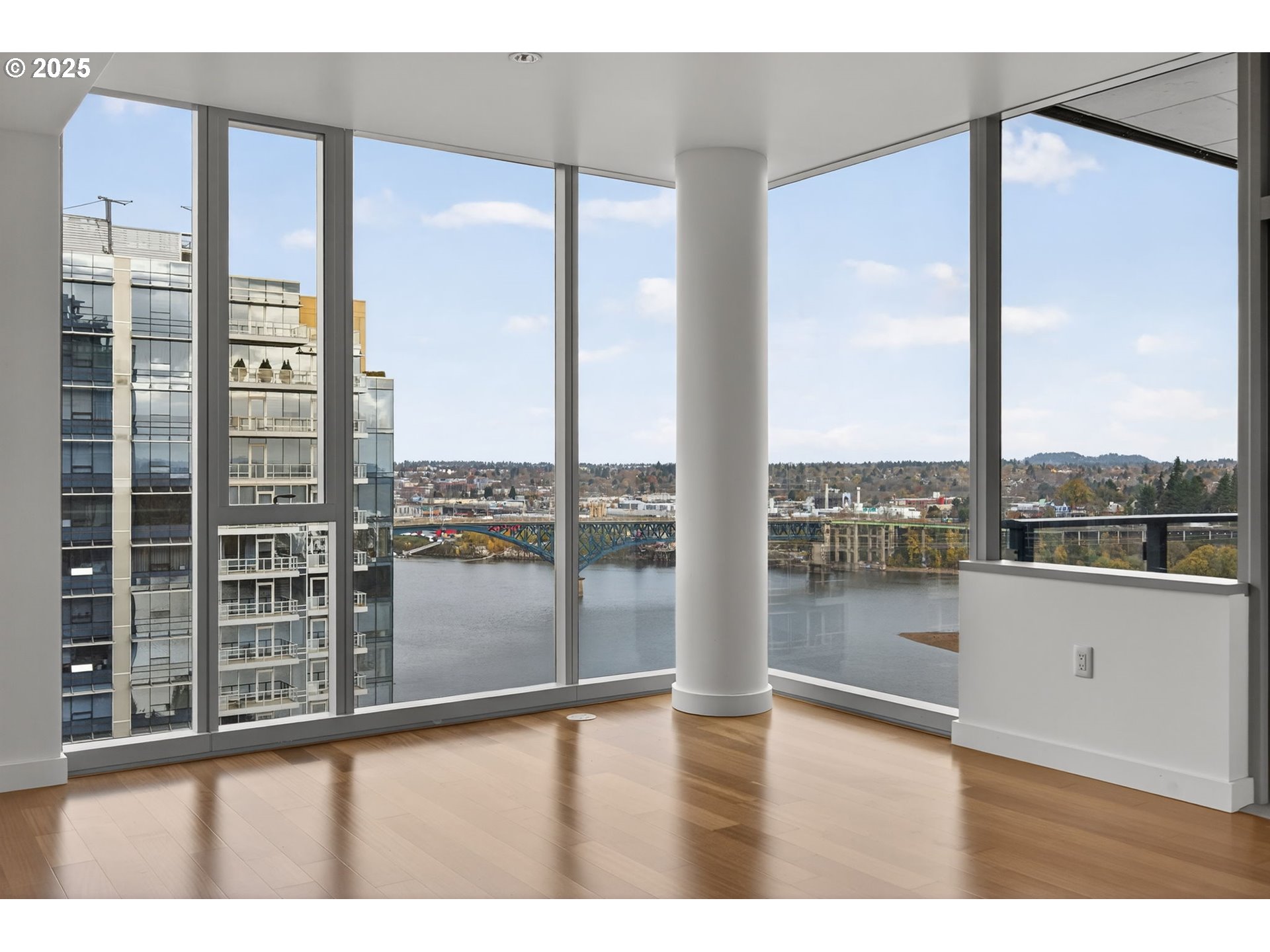 841 Southwest Gaines Street, Unit 1704 Portland, OR 97239 - Photo 19 of 45 Gallery Image 19
