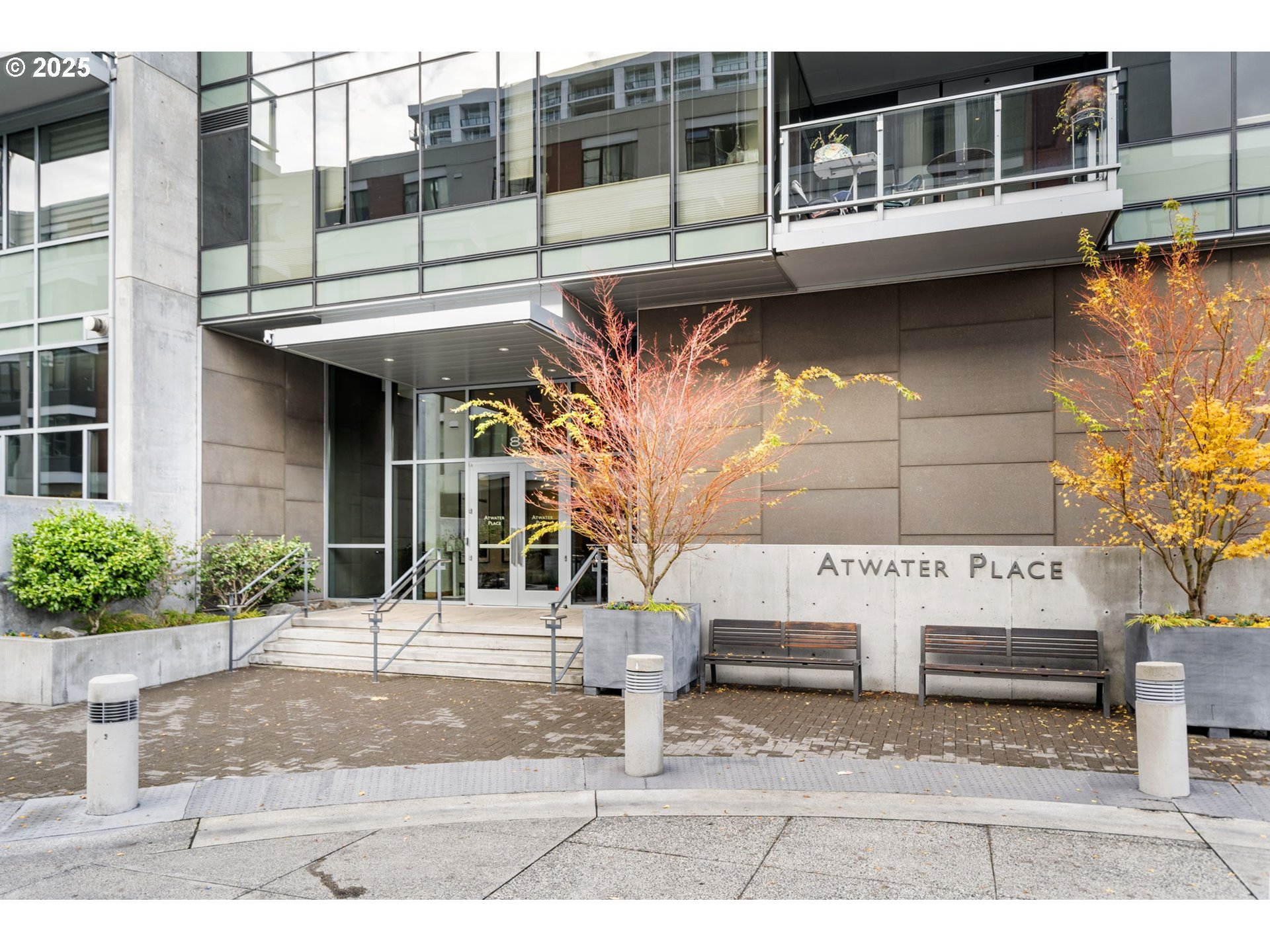 841 Southwest Gaines Street, Unit 1704 Portland, OR 97239 - Photo 2 of 45 Gallery Image 2