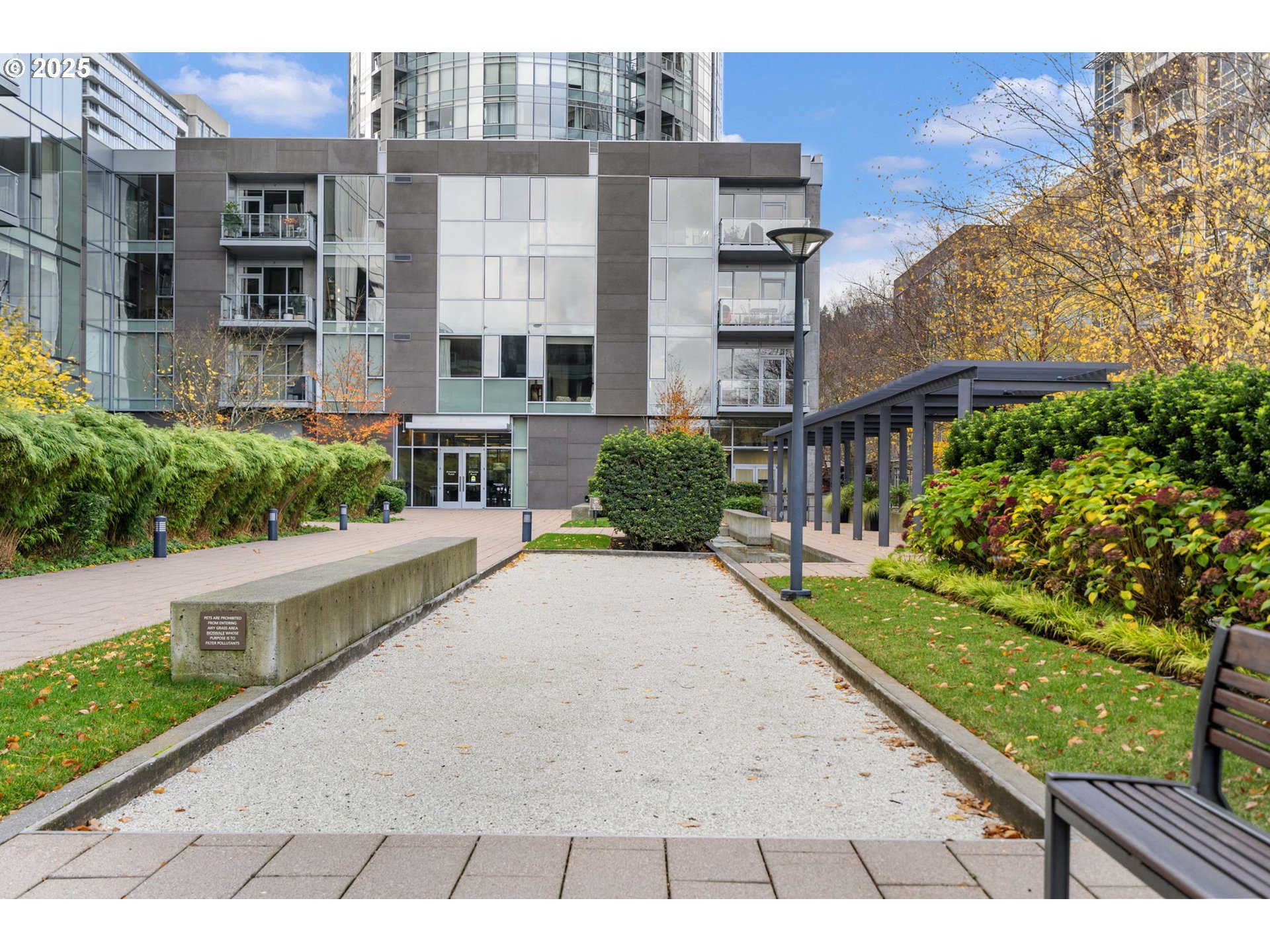 841 Southwest Gaines Street, Unit 1704 Portland, OR 97239 - Photo 44 of 45 Gallery Image 44
