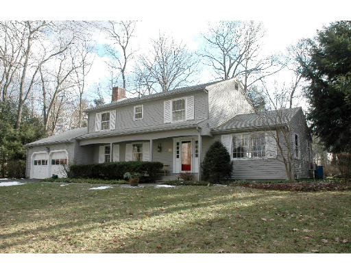11 Revolutionary Road Acton, MA 01720 - Photo 1 of 8 Gallery Image 1