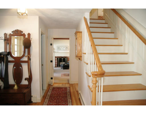 11 Revolutionary Road Acton, MA 01720 - Photo 4 of 8 Gallery Image 4