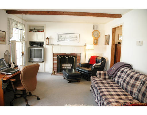 11 Revolutionary Road Acton, MA 01720 - Photo 5 of 8 Gallery Image 5