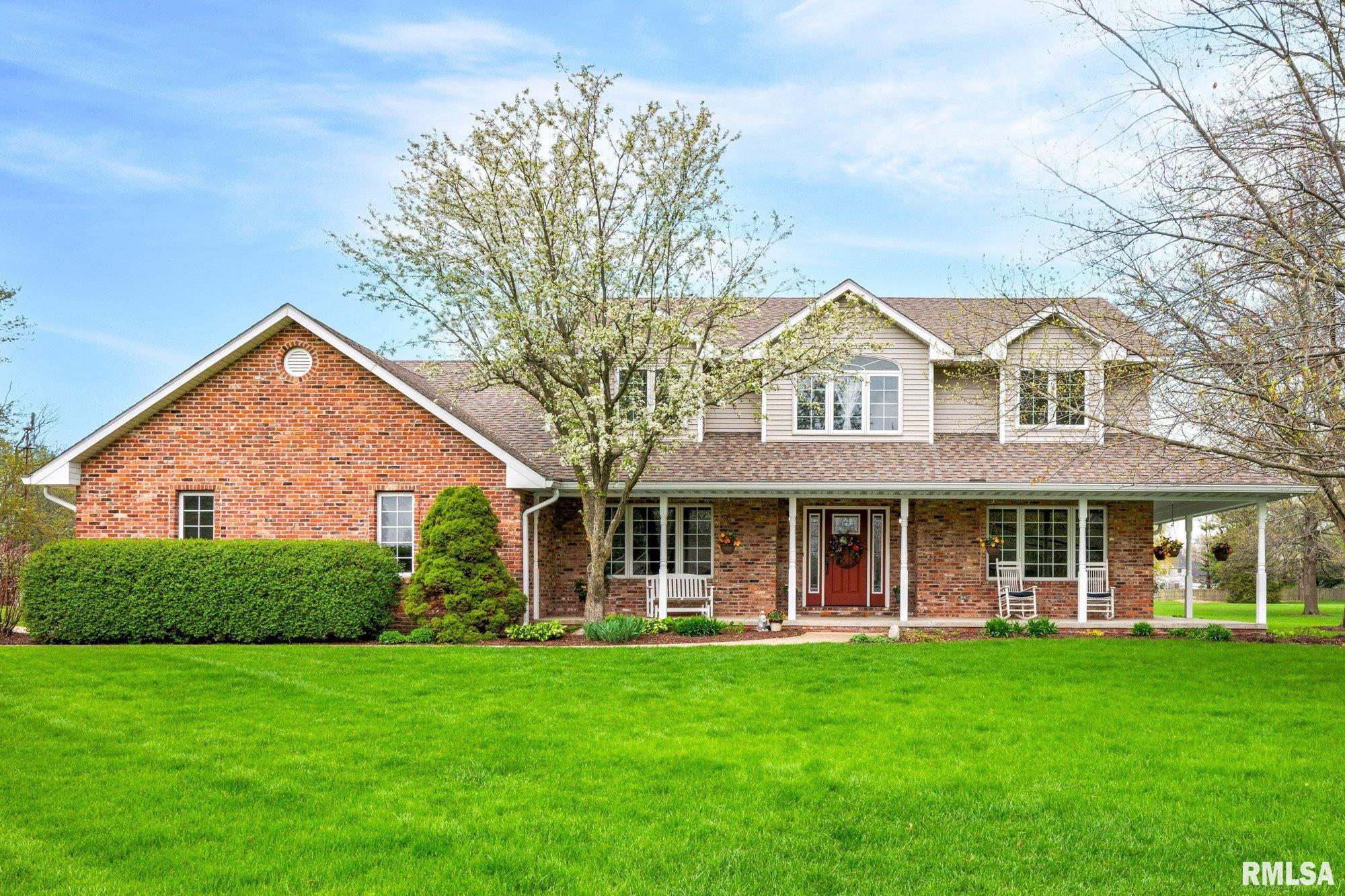 5 Old Farm Lane Washington, IL 61571 - Photo 2 of 65