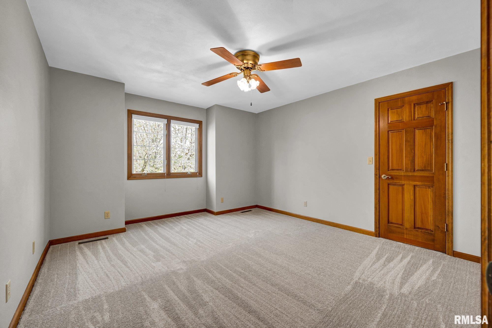5 Old Farm Lane Washington, IL 61571 - Photo 32 of 65