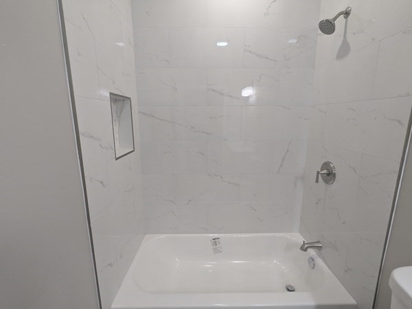 13 Nahant Street, Unit 4C Lynn, MA 01902 - Photo 15 of 28