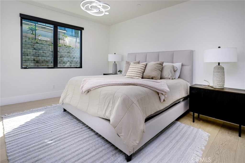 7663 East Corto Road Anaheim Hills, CA 92808 - Photo 39 of 58 4 of 4 Bedroom ensuite