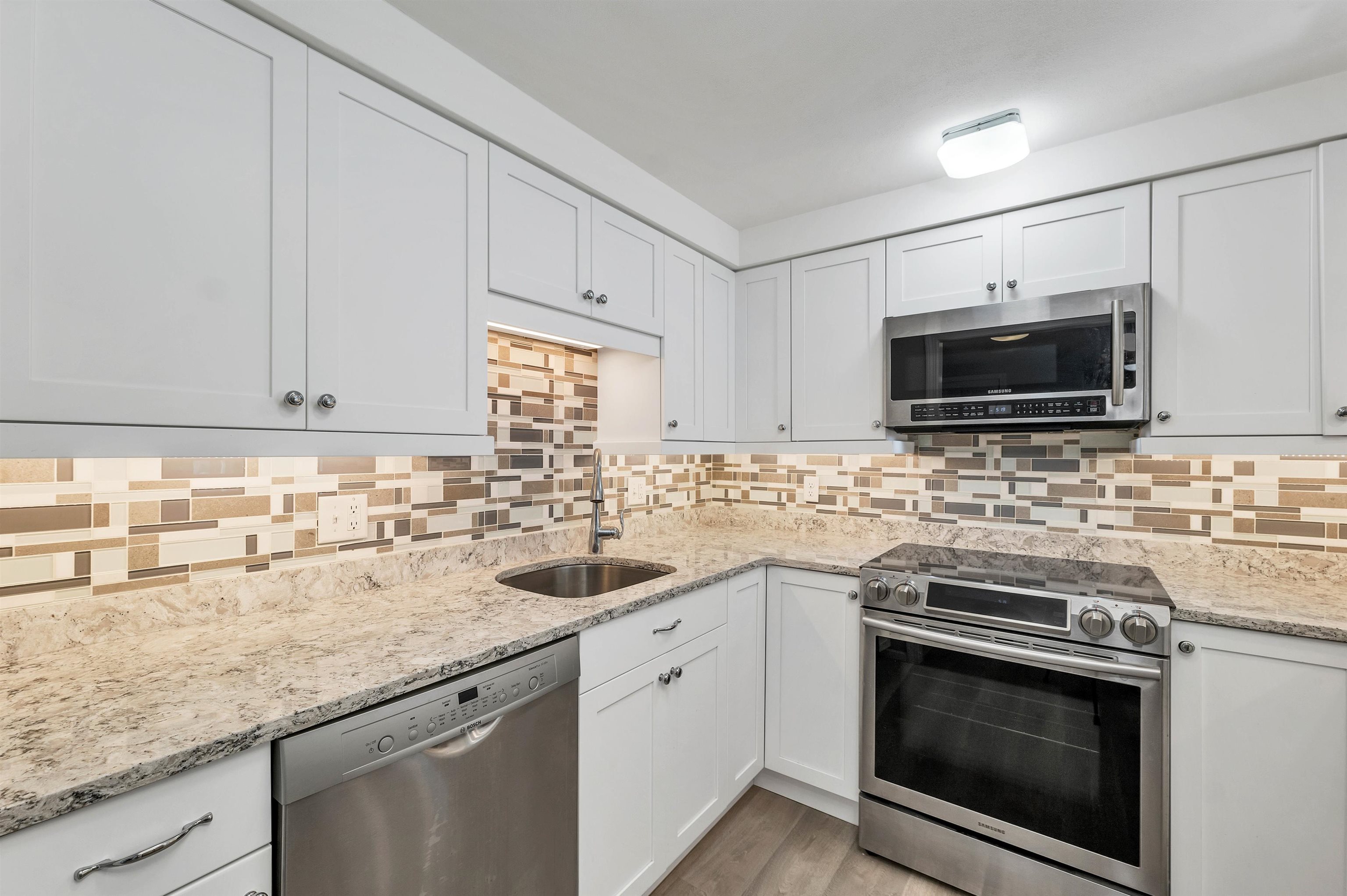 445 Ocean Boulevard, Unit 11 Hampton, NH 03842 - Photo 13 of 34