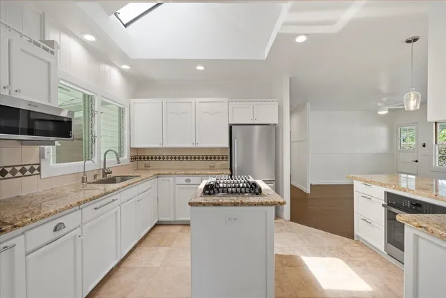 $1,295,000 | 3217 Luahine Place, Haiku, HI 96708