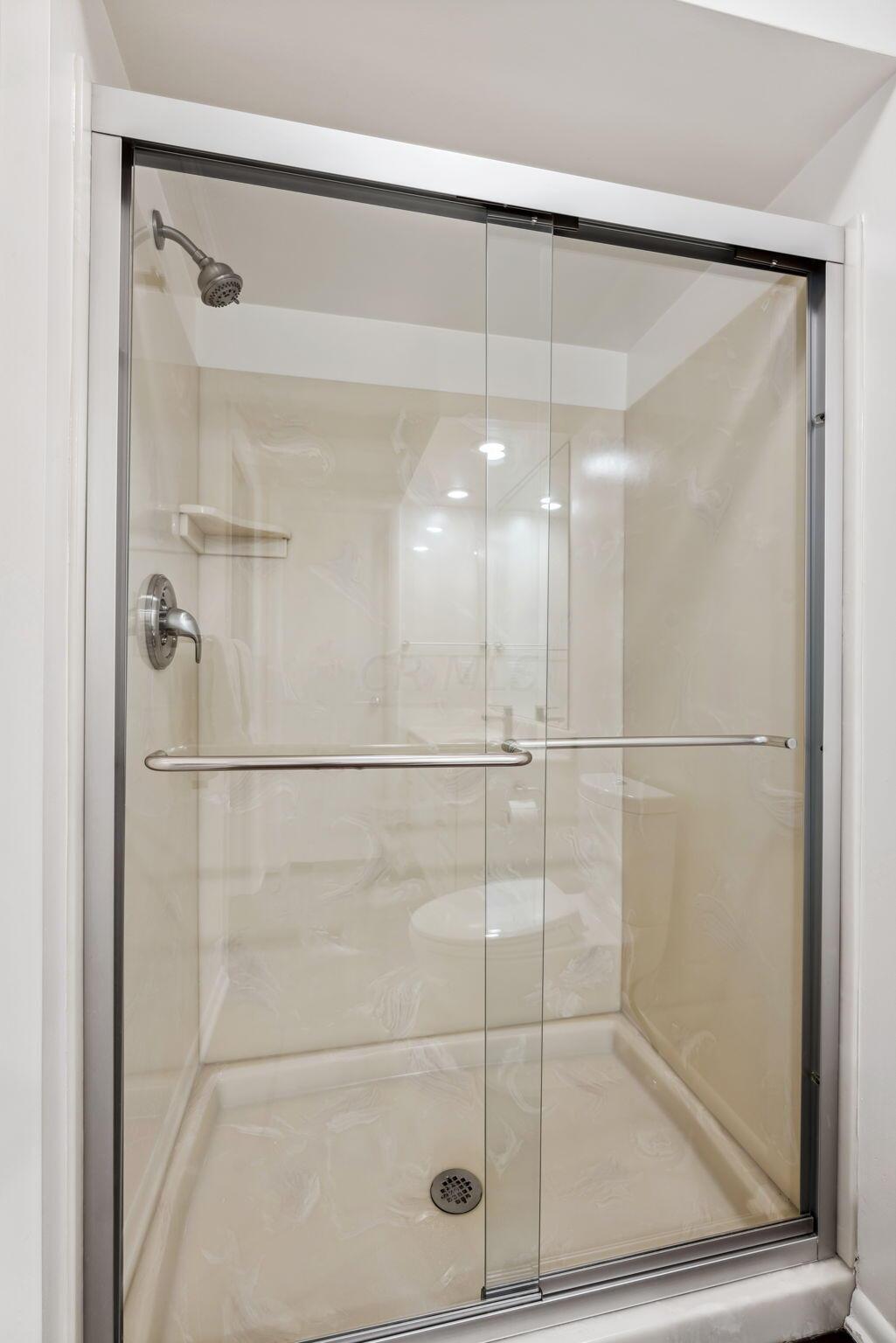2579 Middlesex Road Upper Arlington, OH 43220 - Photo 49 of 92 Walk-In Shower