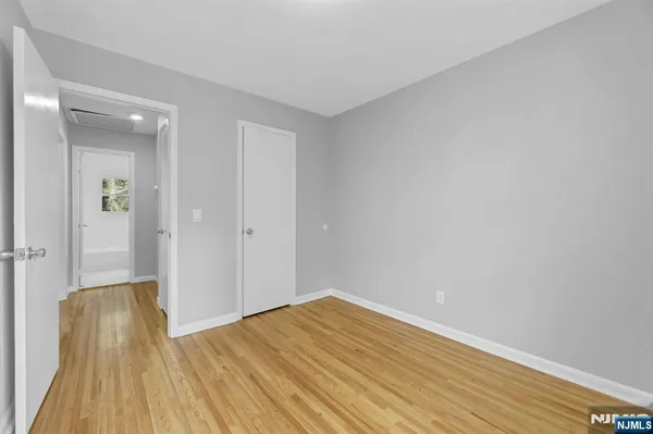 $4,300 | 111 Moffatt Road, Mahwah, NJ 07430