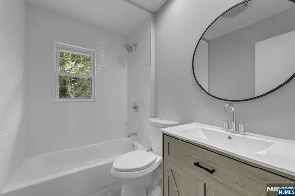 $4,300 | 111 Moffatt Road, Mahwah, NJ 07430
