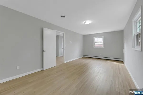 $4,300 | 111 Moffatt Road, Mahwah, NJ 07430