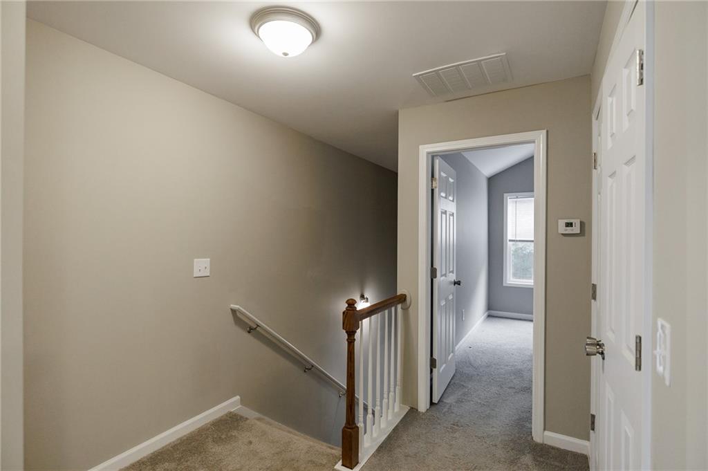 103 Three Rivers Court Hull, GA 30646 - Photo 20 of 40 a view of a hallway with an entryway