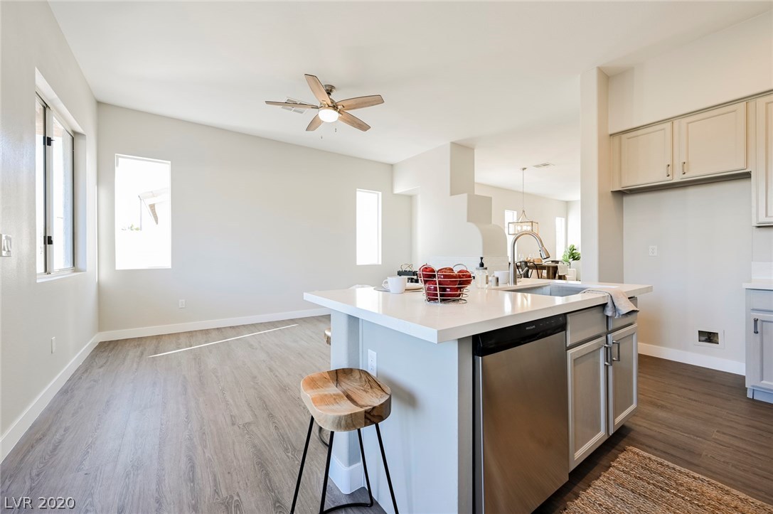 10104 Pinnacle View Place Las Vegas, NV 89134 - Photo 11 of 24