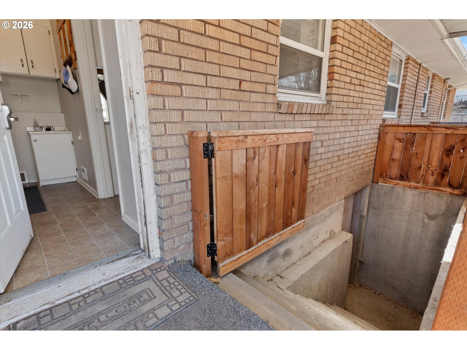 2975 North 3rd Street Baker City, OR 97814 - Photo 37 of 48 a view of a door and wooden floor