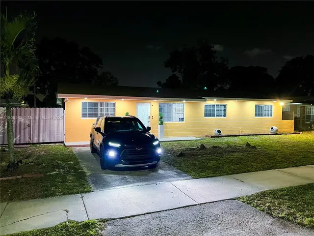 $685,000 | 1321 Northwest 171st Street, Miami Gardens, FL 33169