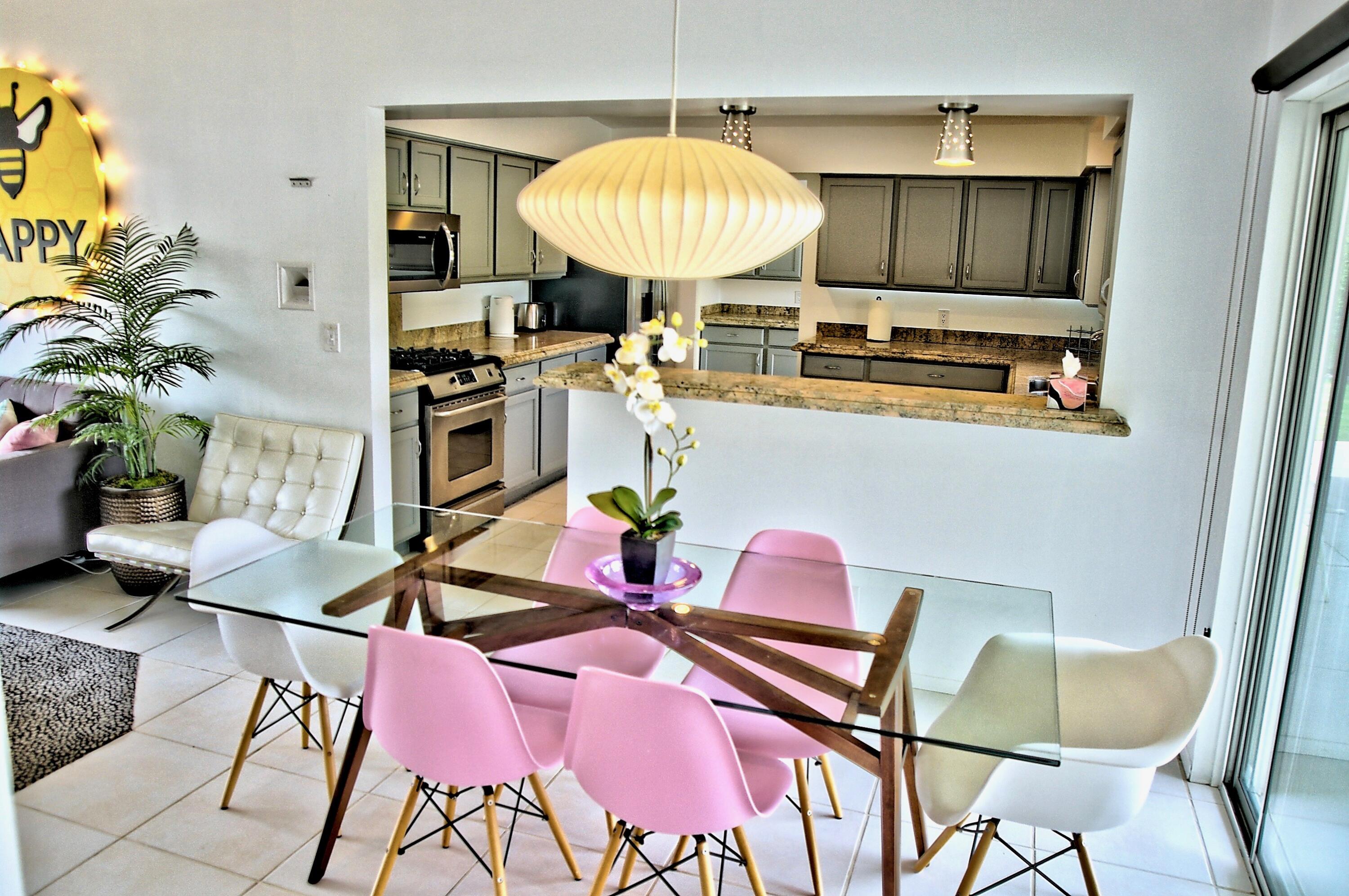 1443 North Vaquero Road Palm Springs, CA 92262 - Photo 29 of 70 Dining and Kitchen Bar