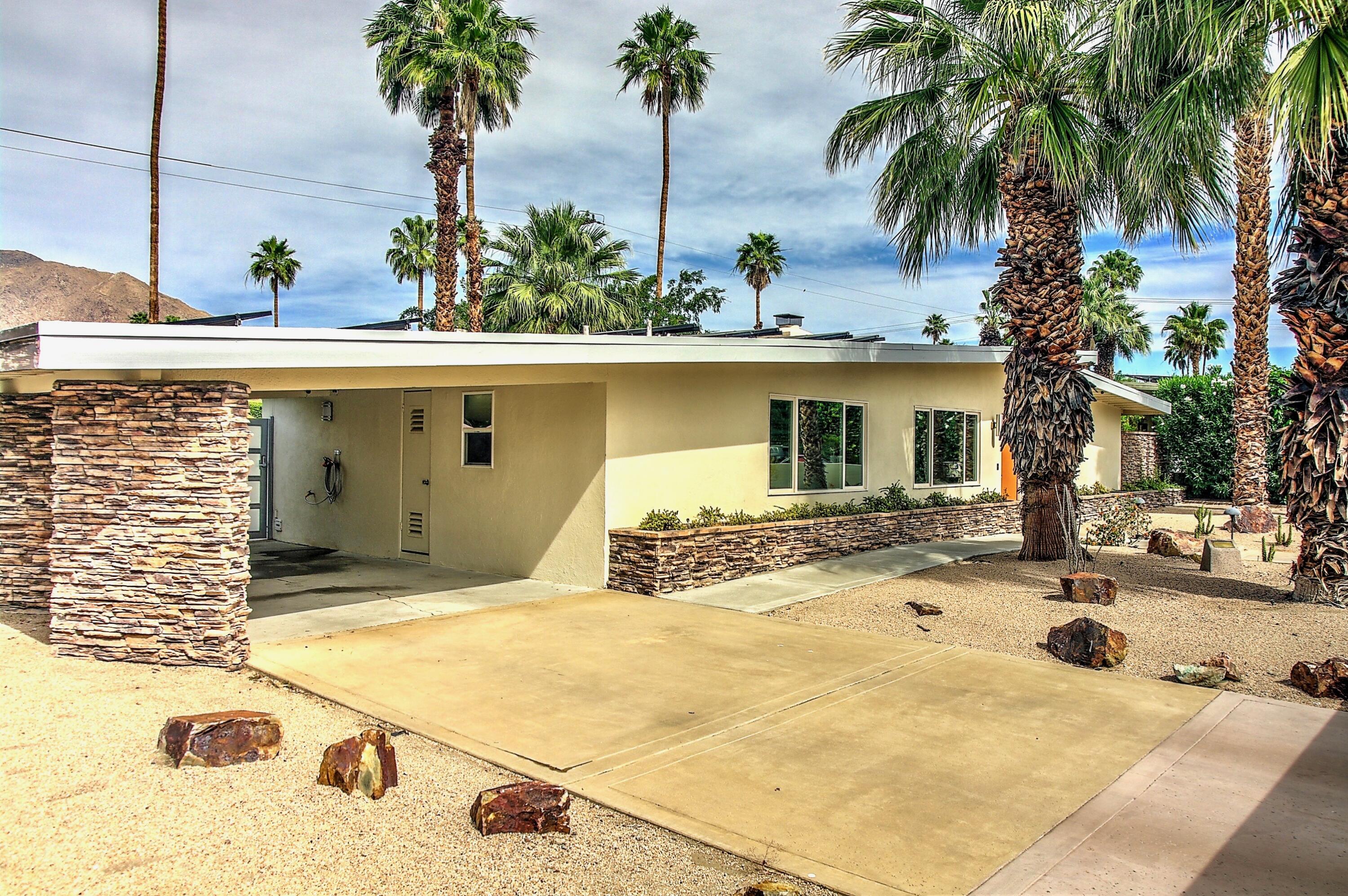 1443 North Vaquero Road Palm Springs, CA 92262 - Photo 68 of 70 Carport