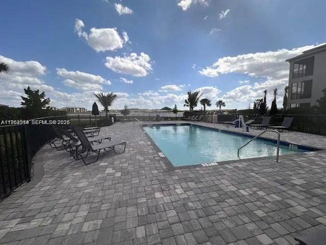 $2,800 | 5651 Double Eagle Circle, Unit 4332, Immokalee, FL 34142