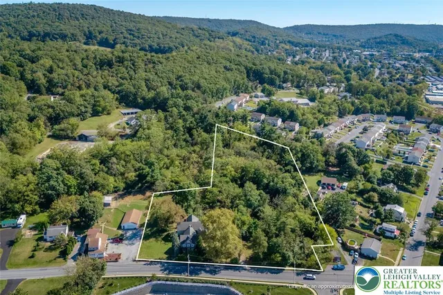 an aerial view of multiple house