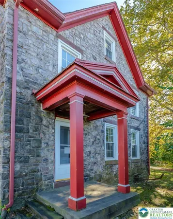 a front view of house with yard