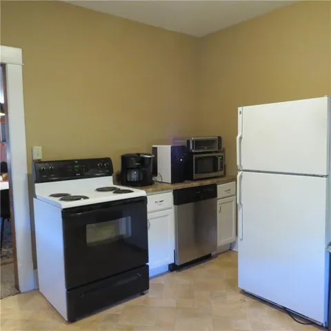 $91,000 | 607 North Locust Street, Stanberry, MO 64489