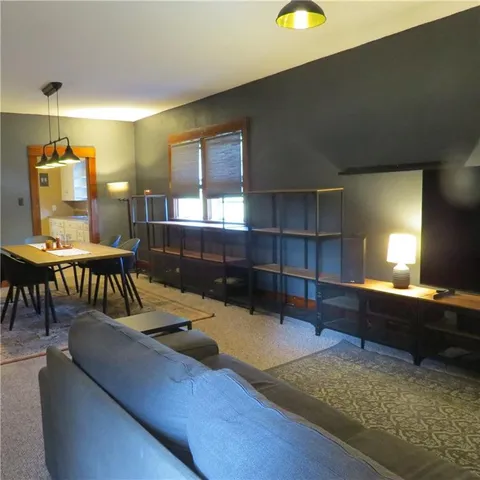 $91,000 | 607 North Locust Street, Stanberry, MO 64489