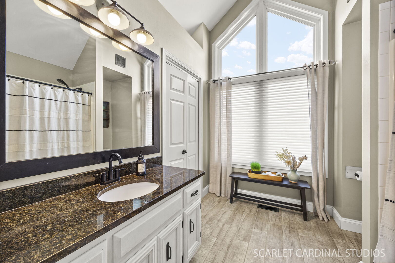 1467 Larsen Court Naperville, IL 60563 - Photo 23 of 42