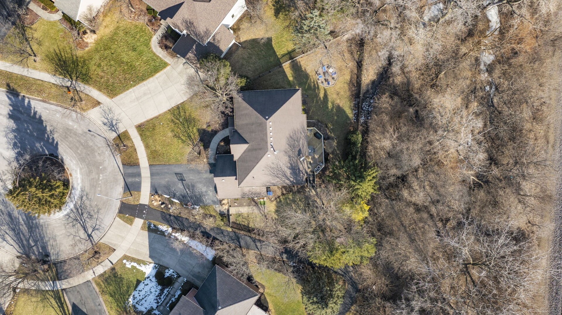 1467 Larsen Court Naperville, IL 60563 - Photo 34 of 42