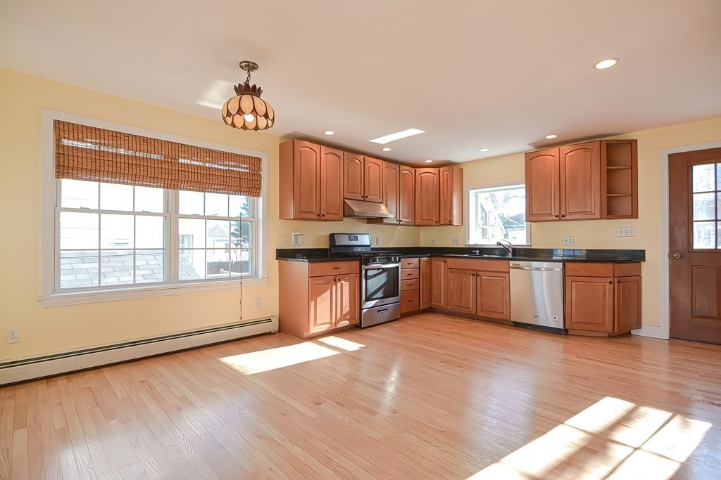 11 Riverside Street Danvers, MA 01923 - Photo 7 of 24 Gallery Image 7
