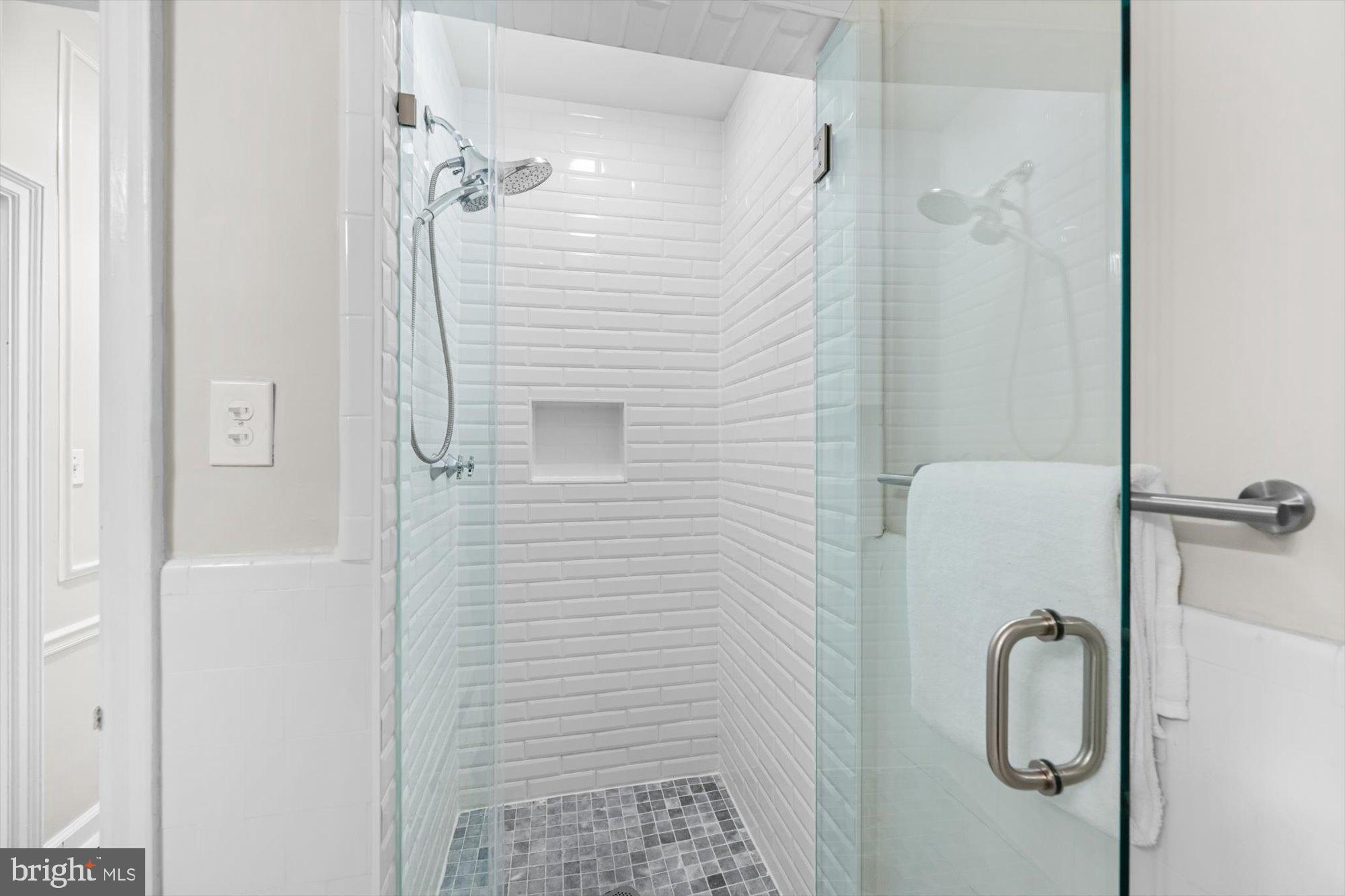 4700 Connecticut Avenue Northwest, Unit 206 Washington, DC 20008 - Photo 12 of 20 Walk in shower